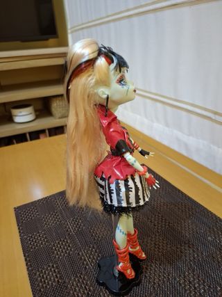 Monster High Frankie Sweet Screams