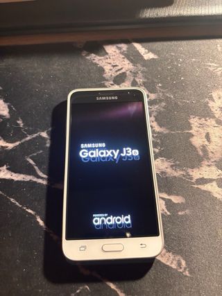Samsung Galaxy J3 (2016) Bianco