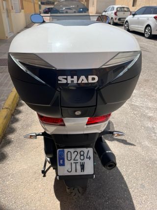 Piaggio MP3 500 LT Scooter Triciclo