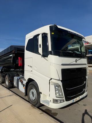 Se Venden 2 tractoras  Volvo FH500