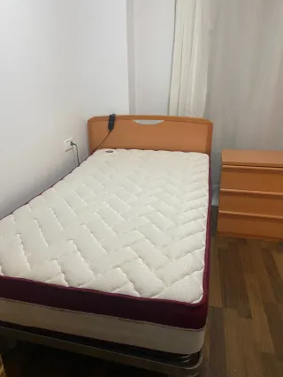 Cama articulada eléctrica madera y metal