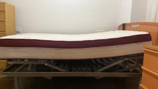 Cama articulada eléctrica madera y metal
