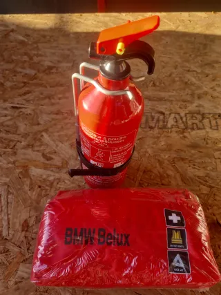 Kit Emergenza BMW con Estintore
