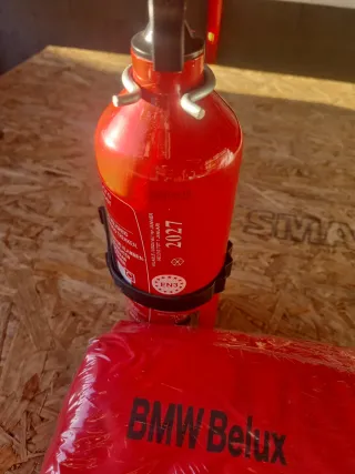 Kit Emergenza BMW con Estintore