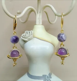 Orecchini oro pianeta ametista viola