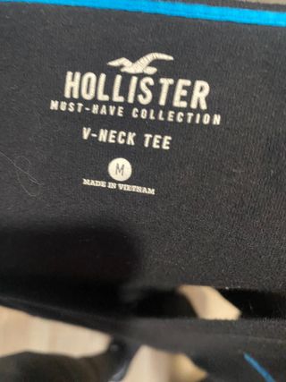 Camiseta Hollister Negra V-Neck