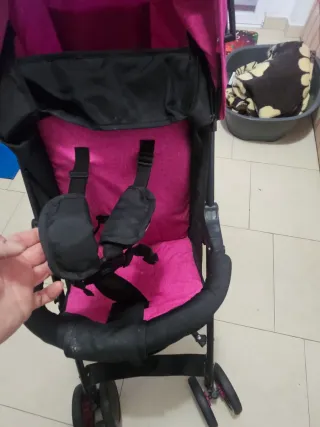 Carrito de paseo rosa y negro