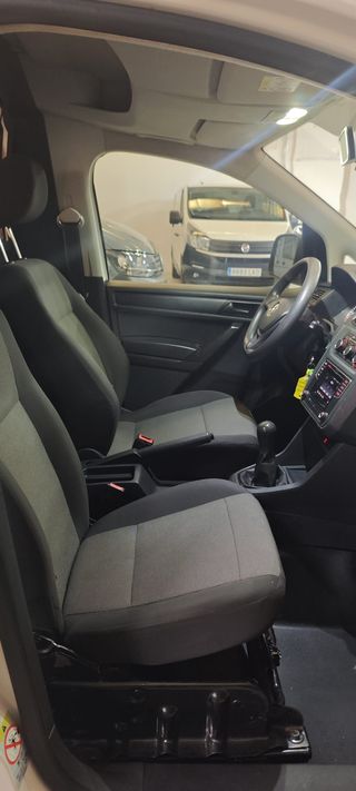 Volkswagen Caddy Maxi Furgon 2.0 Tdi 102 cv 2018