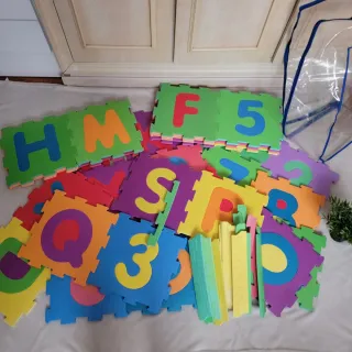 Alfombra infantil XXL Puzzle 110 Piezas n°y letras