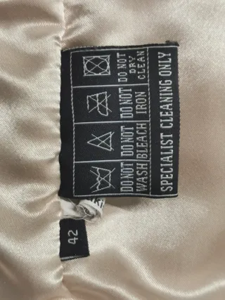 Giubbotto donna in pelle marca Lucchese.