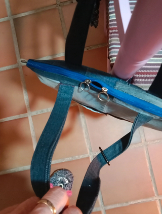 Bolso vaquero con cremallera