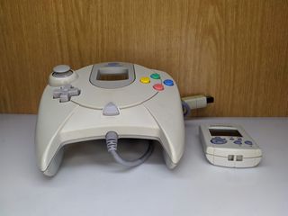 Mando SEGA Dreamcast HKT-7700 + VMU