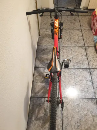 Bicicleta infantil MOONTY roja/naranja