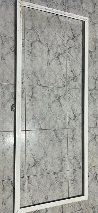 Puerta Aluminio con Marco