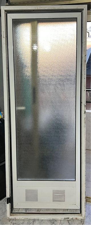 Puerta Aluminio con Marco