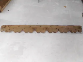 Colgador de madera antiguo decorativo