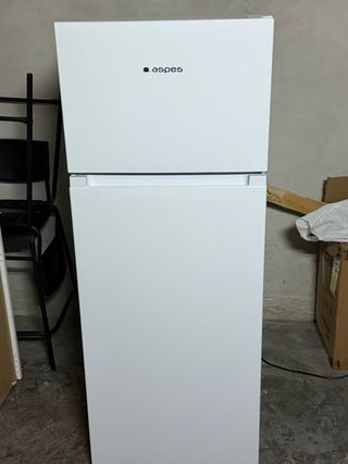 Lavadora carga superior y frigorífico