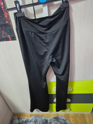 Pantalón Shein acampanado petite