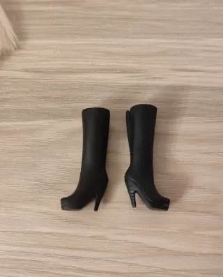 Botas altas negras Barbie
