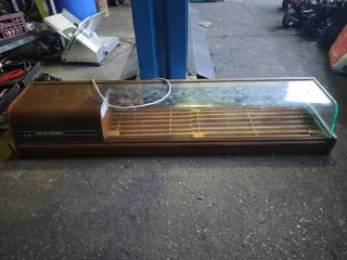 Expositor Refrigerado Marrón