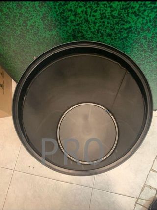 Cubo de basura - Metro