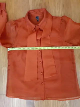 Blusa VERO MODA teja con lazada