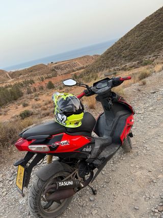 Aprilia SR 49cc Roja