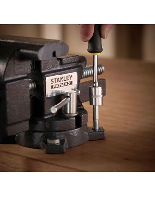 Tornillo de Banco STANLEY FatMax MaxSteel 100mm