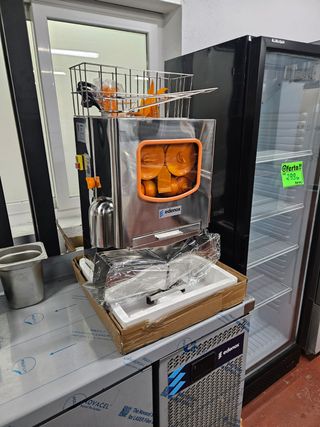 Máquina de zumos edenox NUEVA!!!
