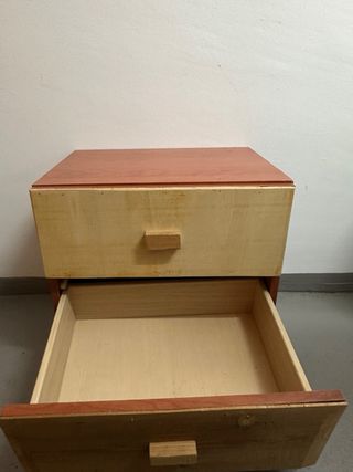 Mesita de noche auxiliar