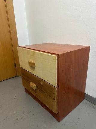 Mesita de noche auxiliar