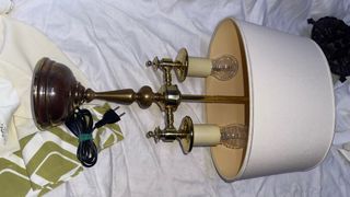 Lampada da tavolo inglese dorata