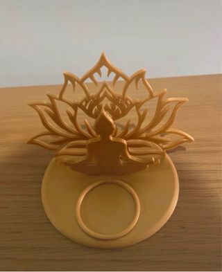 Lotús iluminado dourado - inclui vela-led.