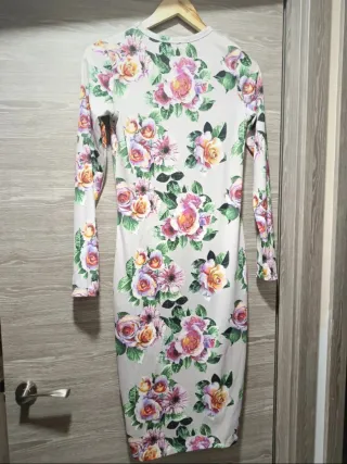 Vestido floral ZARA