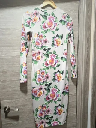 Vestido floral ZARA