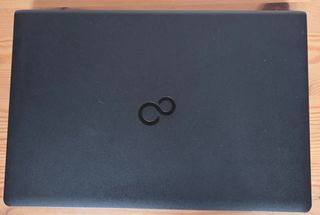 Portátil Fujitsu A357 16GB Windows 11