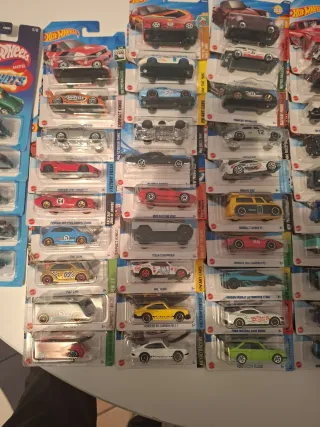 Hot Wheels - Lot de voitures miniatures