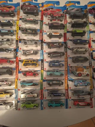 Hot Wheels - Lot de voitures miniatures