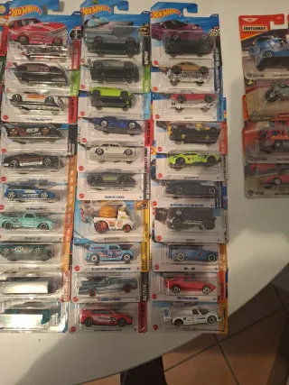 Hot Wheels - Lot de voitures miniatures