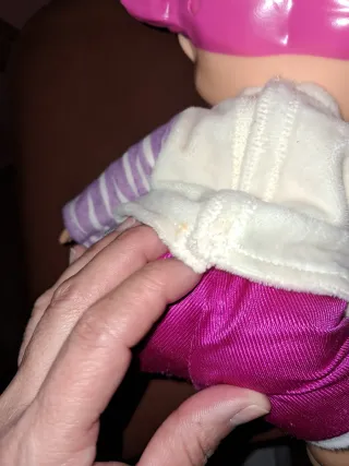 Muñeca bebé con chupete y pijama Tiene sonido