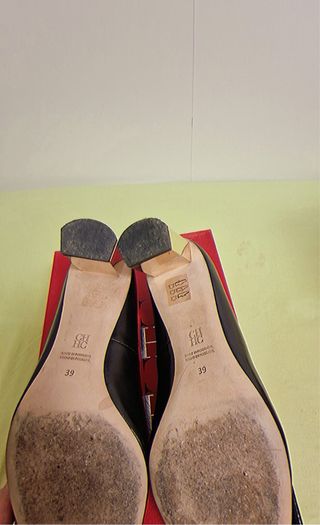 Zapatos Carolina Herrera Tacón Dorado Negro