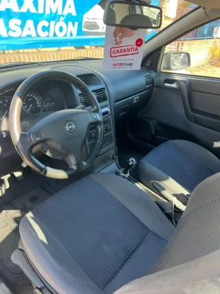 Opel Astra 2004