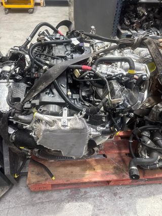 Motor de coche 654920