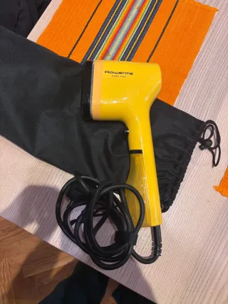 Plancha de vapor Rowenta Pure Pop amarilla