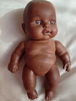 Bambola nera vintage da collezione