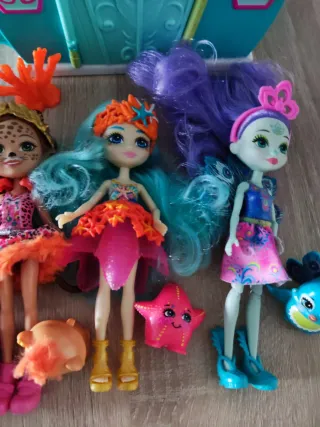 Casita y muñecas Enchantimals