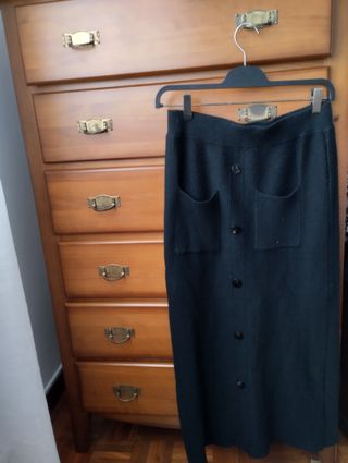 Falda de punto larga negra