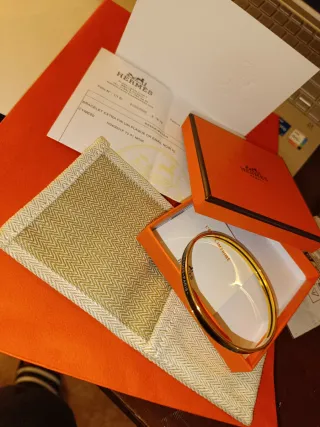 Pulsera Hermes Esmaltada Dorada Negra