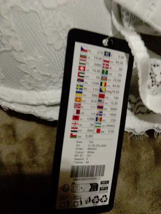 Sujetador blanco de encaje nuevo