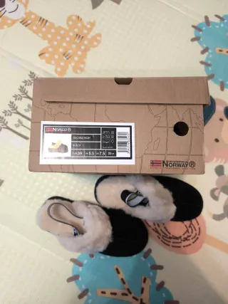 Zuecos Geographical Norway negros